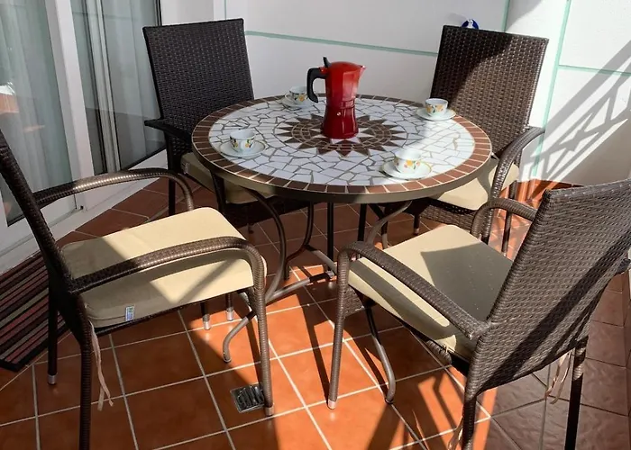 アパート Our Home, Your In